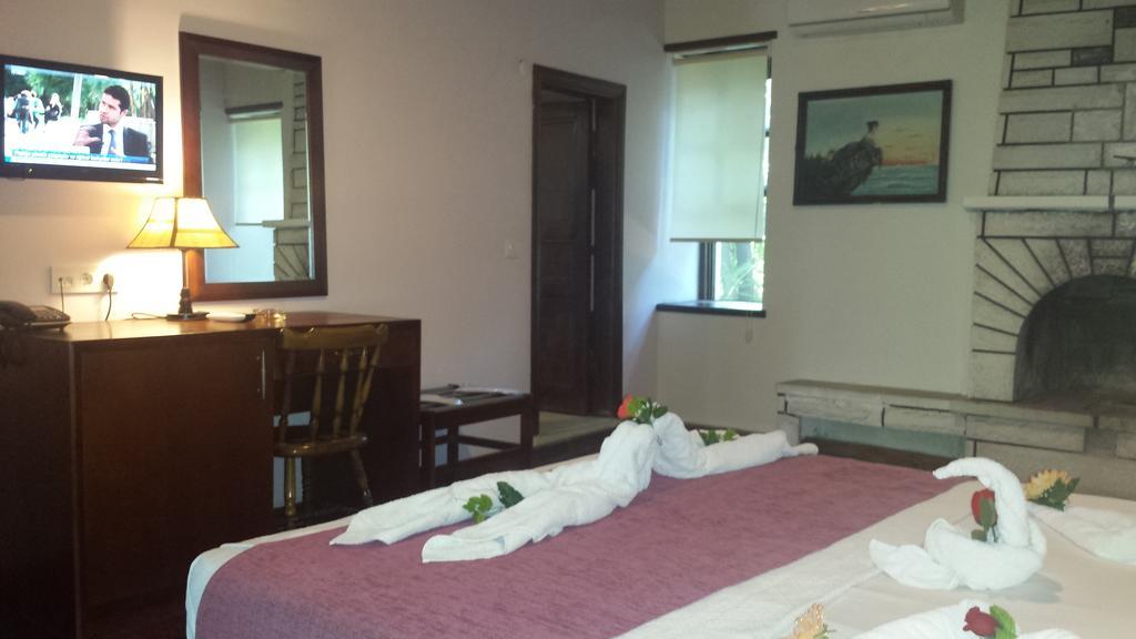 Kaleici Ozkavak Hotel Анталья Номер фото