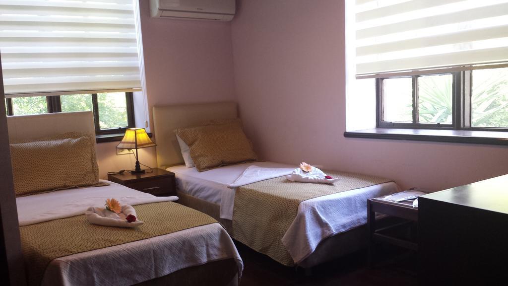 Kaleici Ozkavak Hotel Анталья Экстерьер фото
