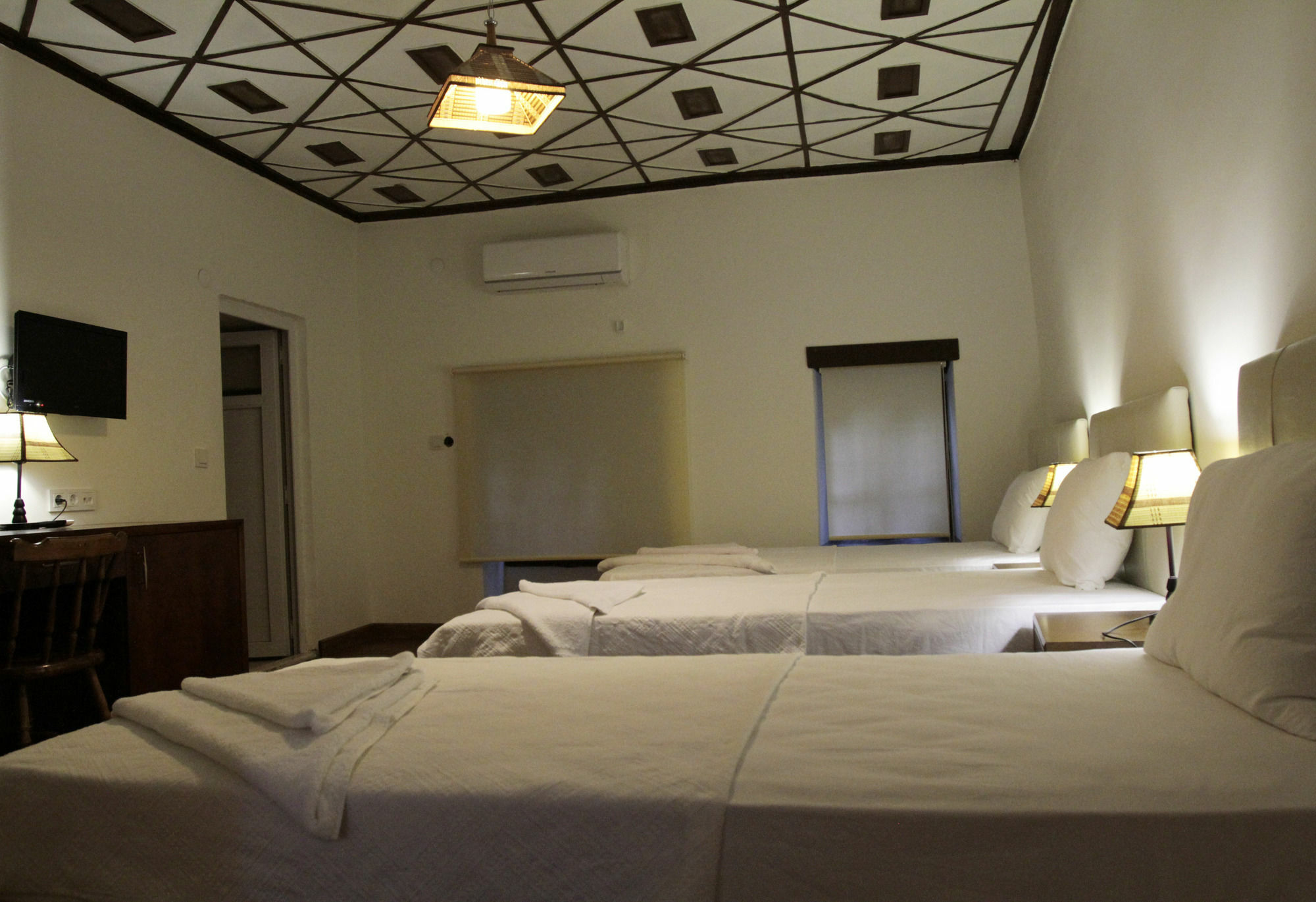 Kaleici Ozkavak Hotel Анталья Экстерьер фото